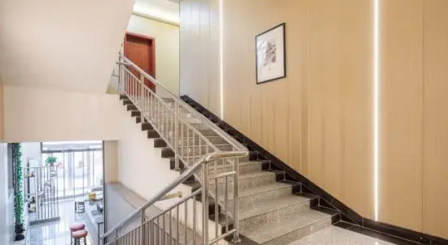 Yogurt Express Hotel (Taiyuan Wusu International Airport South Railway Station), Book Hotel Taiyuan Shanxi