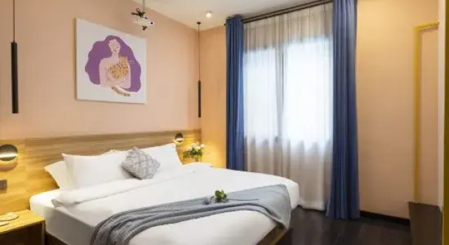 Люкс Bird Day Bieyuan Hotel (Wuyi Square Duzheng Street)