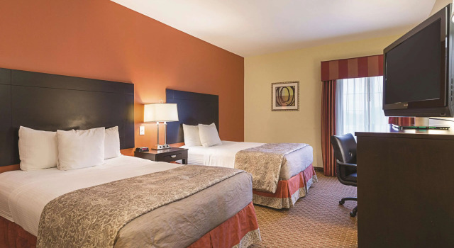 La Quinta Inn & Suites Houston - Normandy, Book Hotel Houston Houston