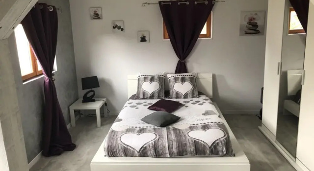 Les chambres du Bonheur, Book Hotel  