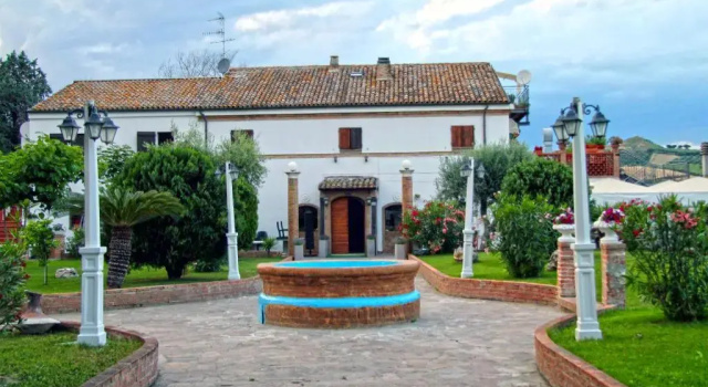 Trattoria Cognigni, Забронировать Отель Отели Сан-Бенедетто-дель-Тронто с бассейном, Бассейн