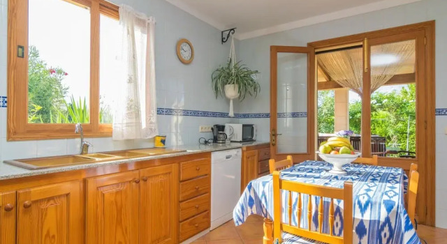 Can Tut, Book Villa Campanet 
