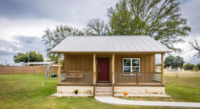 Коттедж Vineyard Trail Cottages - Adults Only