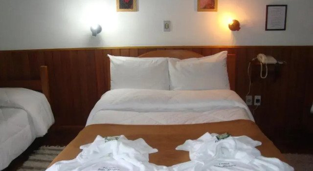 Семейный люкс с балконом Hotel Pião Mineiro