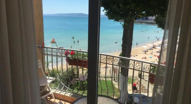 Студия с балконом Helios Hotel