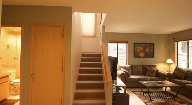 Eaglewood Condominium 8