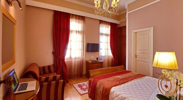 Двухместный номер Superior с балконом Aetoma Hotel