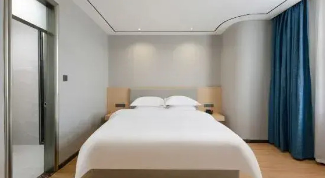Люкс Shangyue Preferred Hotel (Zhengzhou Xinzheng Longhu Jinyicheng Shopping Center)