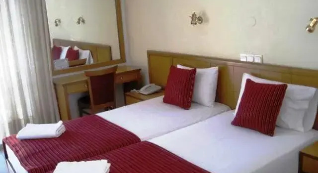 Diethnes SPA HOTEL, Забронировать Отель Отели Эвбеи с бассейном, Бассейн