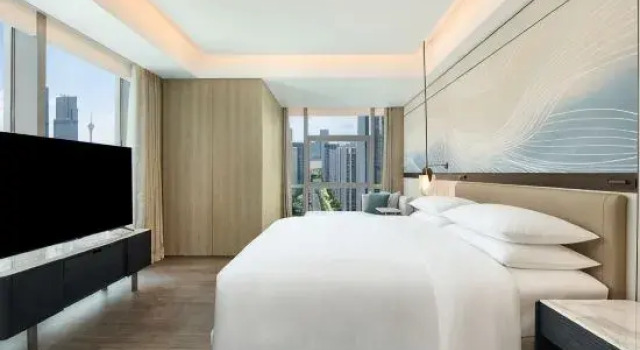 Люкс с видом на океан Отель Courtyard by Marriott Zhuhai