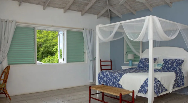 Zephyr Hill - 4 bedroom Villa with awe inspiring views 4 Villa by RedAwning, Book Villa Cottages in Cap Estate, Cottage