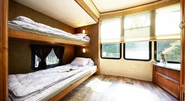 Sunshine Caravan