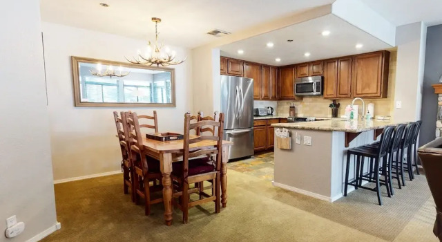 Номер Standard Silver Bear #30 2 Bedroom Condo