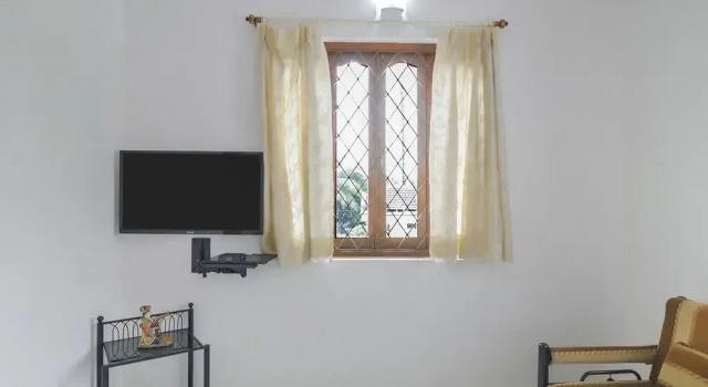 OYO 18754 Home Pool View 1BHK Varca, Rezerwuj Hotel Hotele w Varca z basenem, Basen