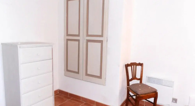 House With one Bedroom in Barjols, With Private Pool, Enclosed Garden, Забронировать Отель Отели Баржоль с парковкой, Парковка