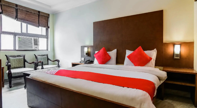 SPOT ON Hotel Kabila, Забронировать Отель Отели Нью-Дели с парковкой, Парковка
