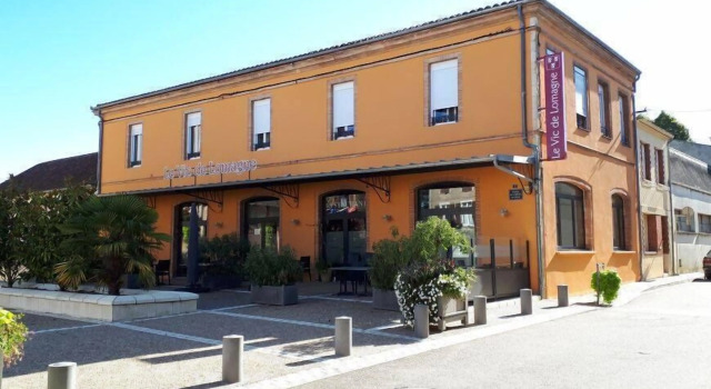 Le Vic de Lomagne, Book Pension Lavit Tarn-et-Garonne