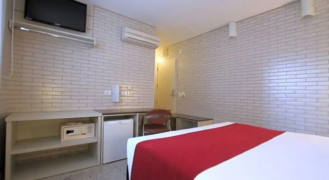 Номер Deluxe Hotel Confiance Soho Batel