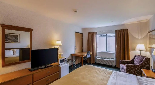 Номер Standard Quality Inn & Suites Belmont - Platteville