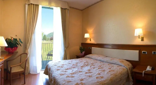 Двухместный номер Standard с видом на горы Hotel La Bussola
