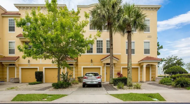 Luxury Townhome 3 Bedroom Condo by Redawning, Rezerwuj Apartament Orlando Kissimmee