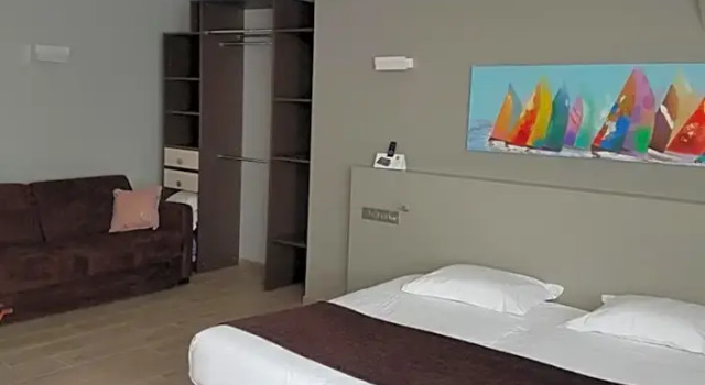 Номер Standard с видом на сад Logis Auberge Saint Simond