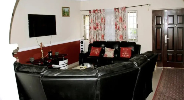 Lovely Apartment Bargain Rate, Accra, Ghana, Prenota Appartamento Pokuase Greater Accra