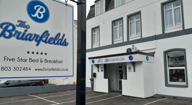 The Briarfields, Book Bed and Breakfast Hoteller i Torquay med parkering, nær Torre Abbey, Parkering