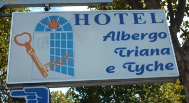 Одноместный номер Standard с балконом Hotel Triana e Tyche