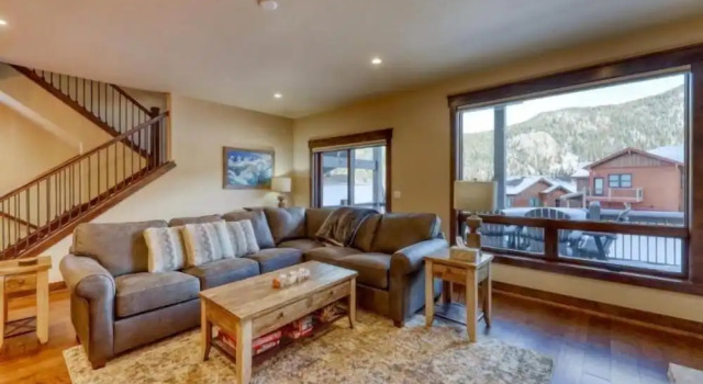 The Alders Townhomes in East Keystone - Luxury 3 Bedroom + Den