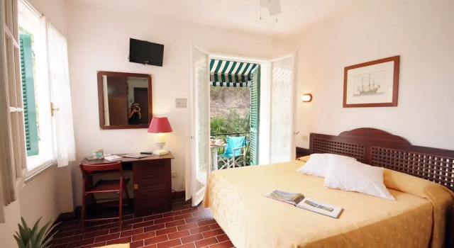 Standard Dreier Familie Zimmer mit Balkon Hotel Antares