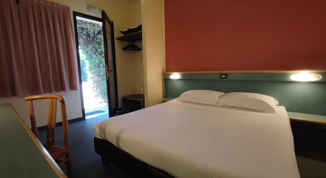 Двухместный номер Economy Stay Hotel