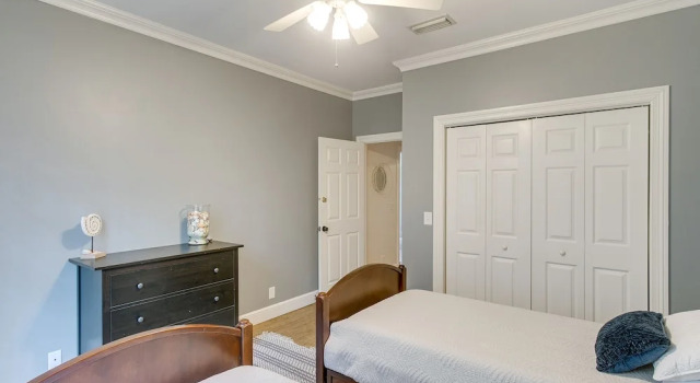 St Simons Island Vacation Rental: 5 Mi to Beach!, Buchen Sie Ferienhaus Villen in St. Simons Island, Villa