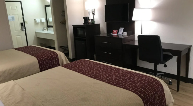 Econo Lodge Paducah, Rezerwuj Hotel Hotele w Paducah z parkingiem, Parking