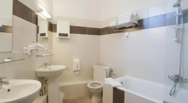 Семейный номер Comfort Fasthotel Pau-Centre HOTEL ADOUR