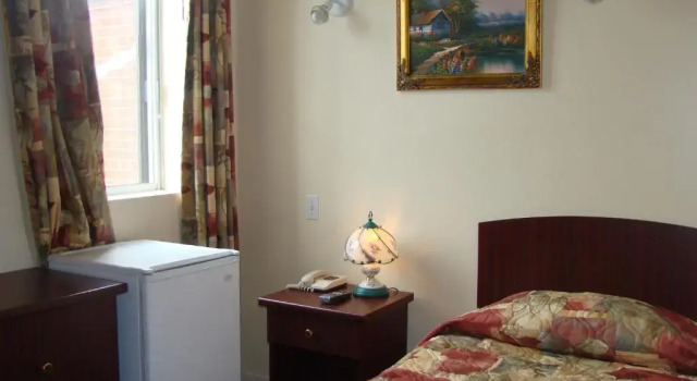 Ekonomiczny jednoosobowy pokój Hotel Quartier Latin Montréal