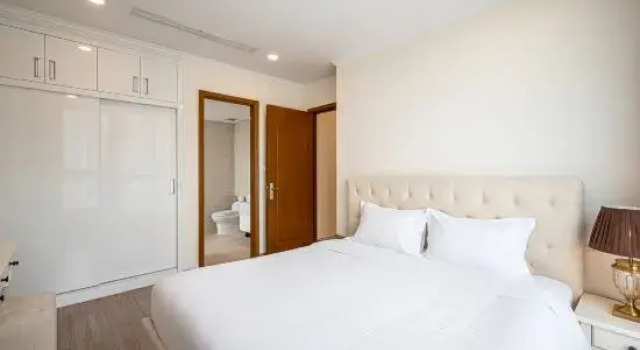 Люкс Standard с 3 комнатами Homeinn Selected Hotel (Shanghai Luheng Road Subway Station)
