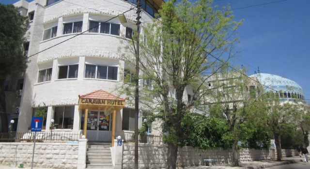 Caravan Hotel, Забронировать Отель Отели Аммана с завтраком, рядом с Hisham Hotel Pub, Завтраки