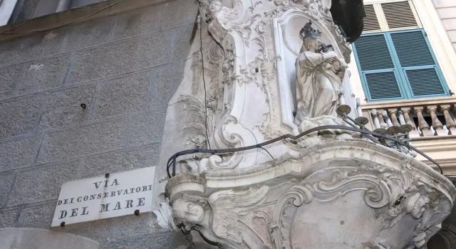 U Genova, Забронировать Отель Отели Генуи с парковкой, рядом с Станция метро Sarzano/Sant'Agostino, Парковка