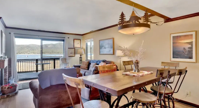 2174-forest Shores Lakefront Condo 3 Bedroom Home by RedAwning, Rezerwuj Hotel Big Bear Lake Stany Zjednoczone