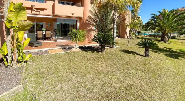 Апартаменты Luxury South Facing Ground Floor Apt at Mar Menor