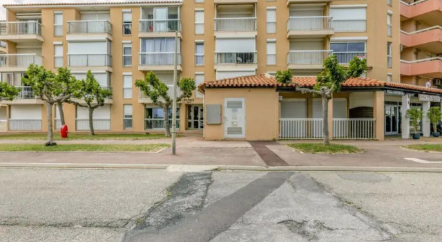Port Plage 2, Book Hotel Hoteller i Corbières med parkering, Parkering