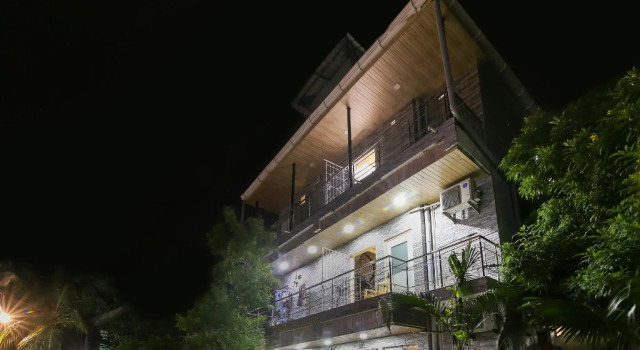 OYO Flagship 60029 Maina Mansion, Забронировать Отель Калангут Северный Гоа, рядом с Пляж Калангут