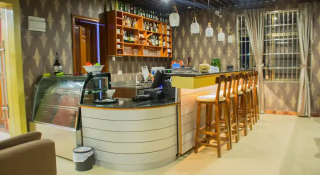 Трёхместный номер Standard Hong Kong Hotel