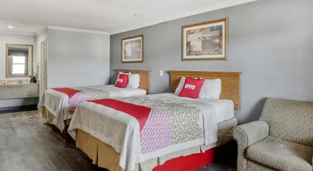 Четырёхместный номер Standard OYO Hotel Pineville LA Hwy 165