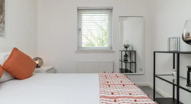 Апартаменты Executive Apartment, Free Parking, West End