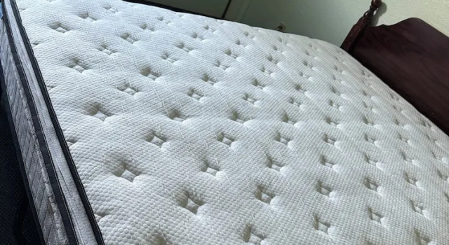 Номер Comfort Highland Inn Peculiar