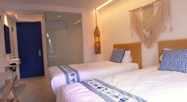 Little Mykonos, Book Hotel Sumurbandung Bandung, near Pasar Baru Trade Centre