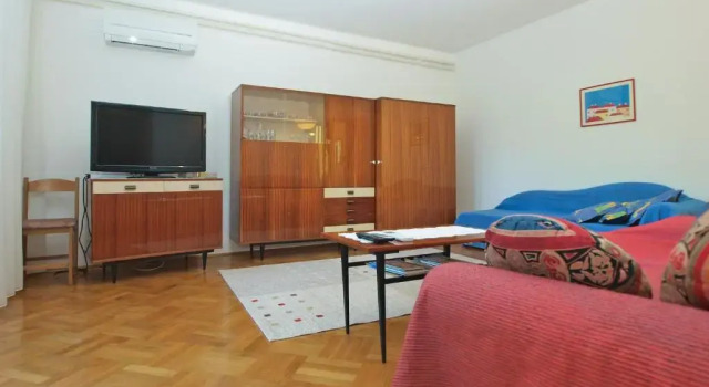 Apartment Kapelica 192, Rezerwuj Apartament Hotele w Presika z parkingiem, Parking