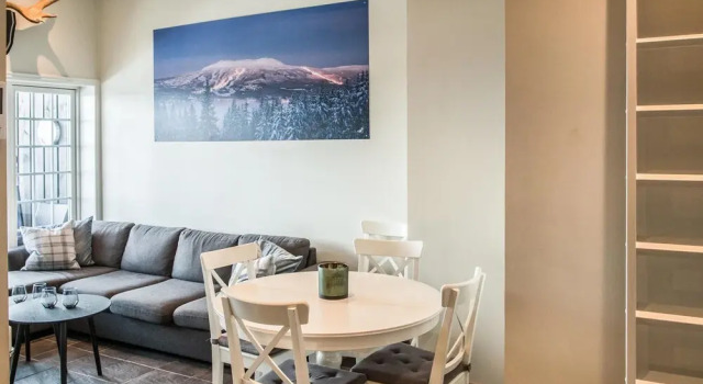 Stunning Apartment in Trysil With Sauna, Wifi and 3 Bedrooms, Rezerwuj Apartament Hotele w Trysil z parkingiem, w pobliżu F10 Smotten, Parking